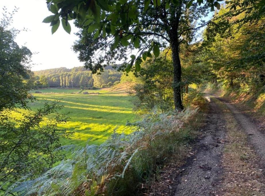 Gites Le Bisson Heussé Exteriör bild